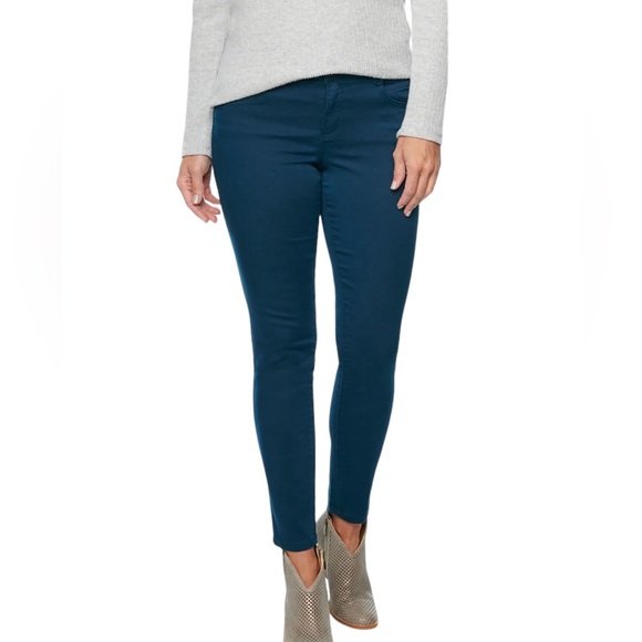 Democracy Blue Pine Ankle Skimmers Pant - Picture 9 of 9